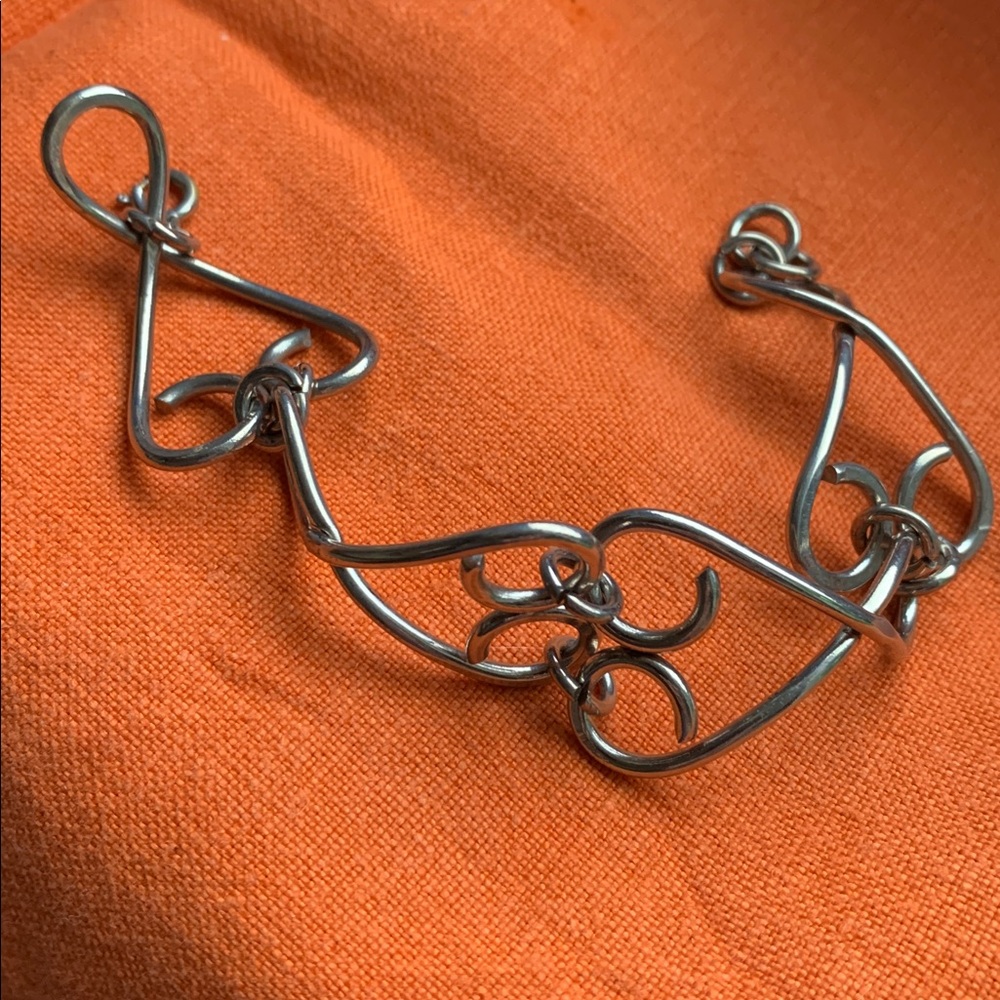 Silvertone Link Bracelet w/Curlicue Design